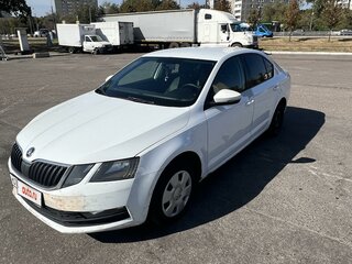 2019 Skoda Octavia III (A7) Рестайлинг, белый, 1100000 рублей, вид 1