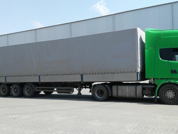 2001 Scania 4-Series, зелёный, 2000000 рублей