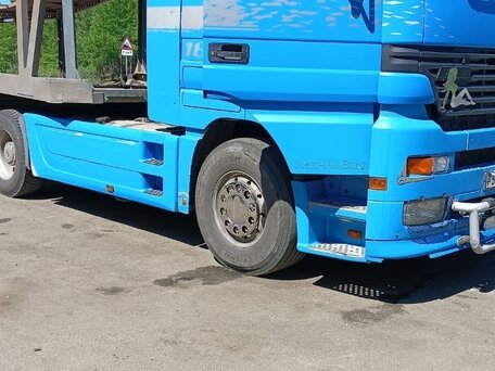 1999 Mercedes-Benz Actros, голубой, 3500000 рублей, вид 3