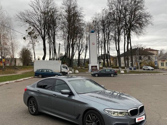 2019 BMW 5 серии 520d VII (G30/G31/G38), серый, 3790000 рублей - вид 1