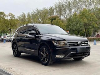 2021 Volkswagen Tiguan L II (China Market), чёрный, 1800000 рублей, вид 3