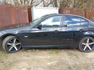 2010 BMW 3 серии 318i V (E90/E91/E92/E93) Рестайлинг, чёрный, 1150000 рублей, вид 3