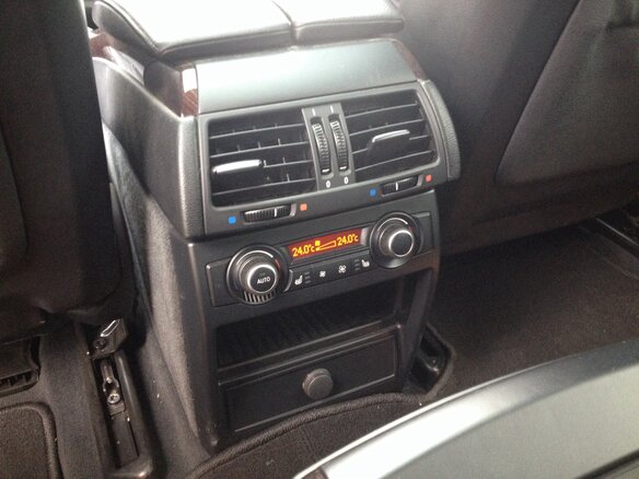 2009 BMW X6 50i 6-speed I (E71), чёрный - вид 4
