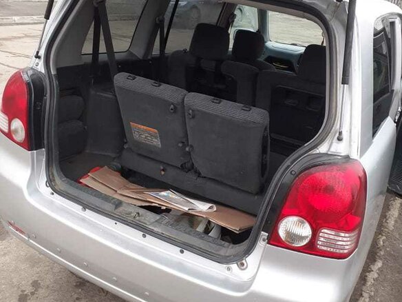 2000 Mitsubishi Dion I, серебристый - вид 4