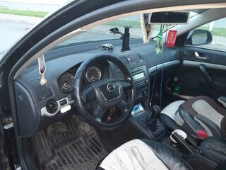 2012 Skoda Octavia II (A5) Рестайлинг, чёрный, 808000 рублей, вид 5