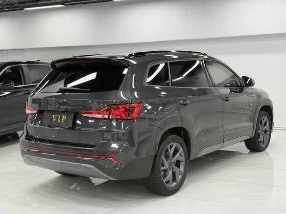 2023 Jetta VS7 I Рестайлинг 1, серый, 1435000 рублей - вид 3