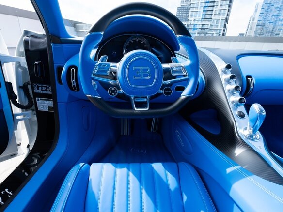 2023 Bugatti Chiron, белый - вид 11