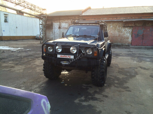 1993 Nissan Patrol IV (Y60), чёрный - вид 5