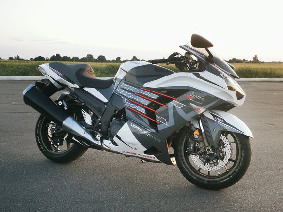 2006 Kawasaki ZX1400C, белый, 778753 рублей - вид 4