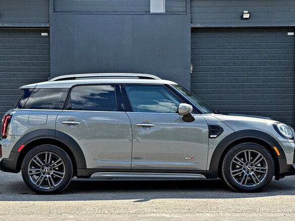 2021 Mini Countryman Cooper II Рестайлинг, серый, 2390000 рублей - вид 5