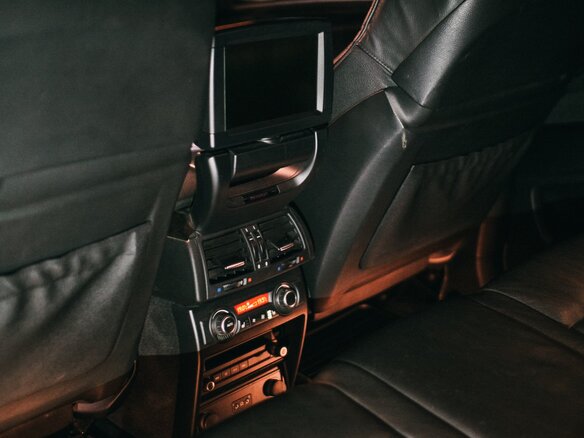 2008 BMW X5 4.8i II (E70), чёрный - вид 10