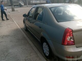 2010 Renault Logan I Рестайлинг, бежевый, 620000 рублей, вид 3