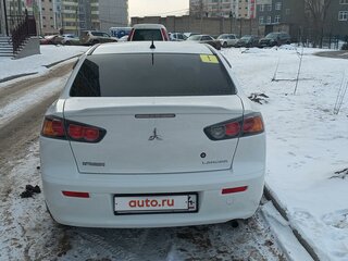 2012 Mitsubishi Lancer X Рестайлинг, белый, 1000000 рублей, вид 2