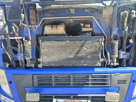 2013 Volvo FH, синий, 5100000 рублей, вид 5