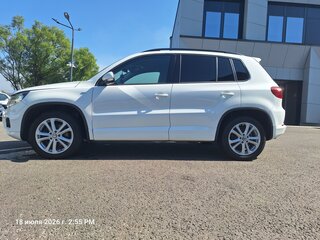 2014 Volkswagen Tiguan I Рестайлинг, белый, 1600000 рублей, вид 4