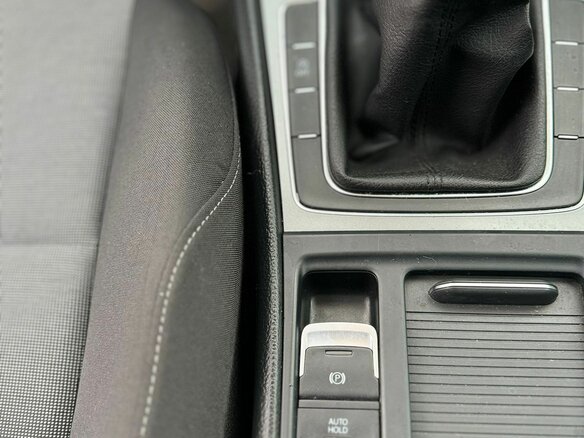 2013 Volkswagen Golf VII, чёрный, 1230000 рублей - вид 16