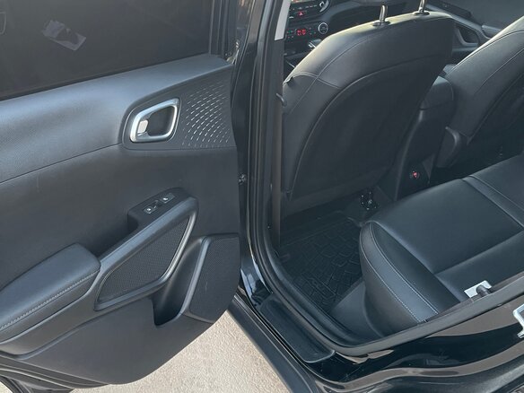 2019 Kia Soul III, чёрный, 1820000 рублей - вид 14
