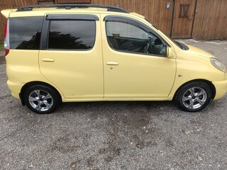 1999 Toyota FunCargo, жёлтый, 470000 рублей, вид 5