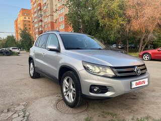 2012 Volkswagen Tiguan I Рестайлинг, серебристый, 1850000 рублей, вид 2