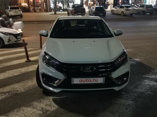 2024 Lada (ВАЗ) Vesta I Рестайлинг (NG), белый, 1680000 рублей, вид 3