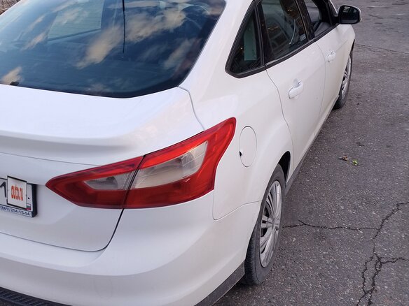 2011 Ford Focus III, белый, 850000 рублей - вид 3