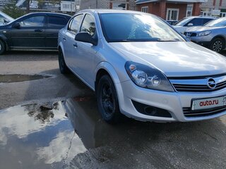 2013 Opel Astra H Рестайлинг, серебристый, 650000 рублей, вид 1