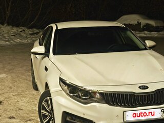 2018 Kia Optima IV Рестайлинг, белый, 1830000 рублей, вид 3