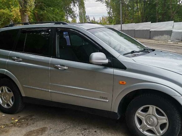 2007 SsangYong Kyron 4-speed I Рестайлинг, серебристый - вид 1