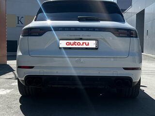 2018 Porsche Cayenne Turbo III, белый, 8400000 рублей, вид 4