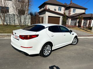2014 Kia Optima III Рестайлинг, белый, 2100000 рублей, вид 4