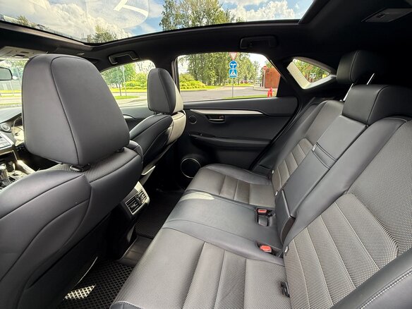 2020 Lexus NX 300 I Рестайлинг, белый, 4250000 рублей - вид 17