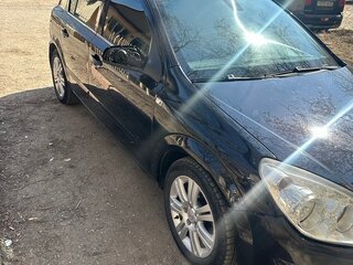 2009 Opel Astra H Рестайлинг, чёрный, 550000 рублей, вид 3