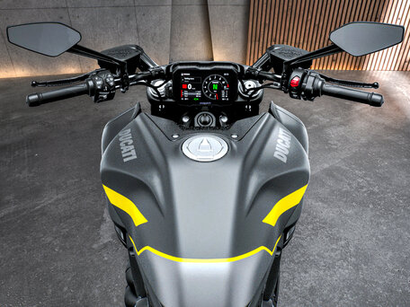 2026 Ducati Diavel V4, чёрный, 3450000 рублей, вид 5