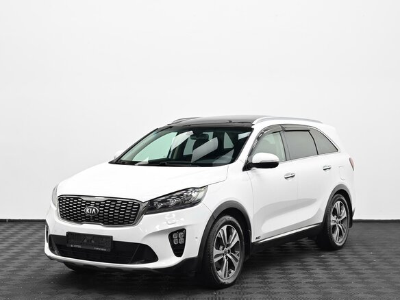 2018 Kia Sorento III Prime Рестайлинг, белый, 2505000 рублей - вид 2
