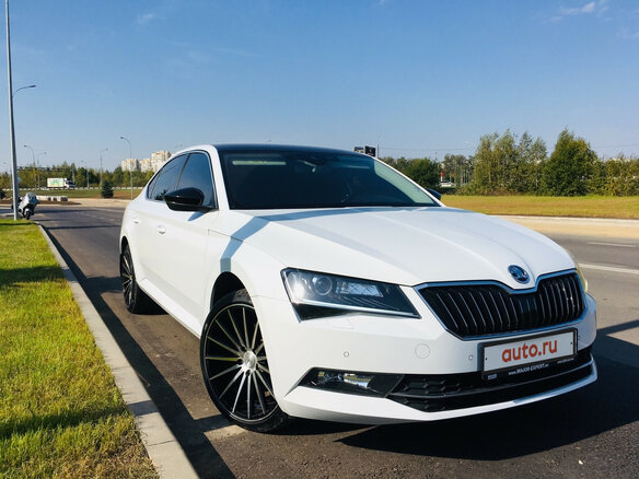 2015 Skoda Superb III, белый - вид 2