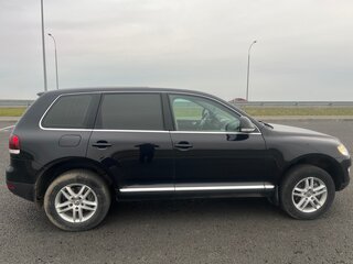 2008 Volkswagen Touareg I Рестайлинг, чёрный, 1050000 рублей, вид 5