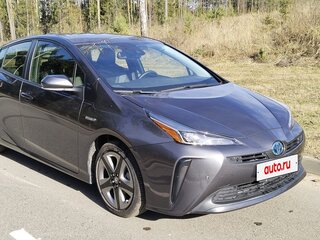 2022 Toyota Prius IV Рестайлинг (XW50), серый, 2100000 рублей, вид 1