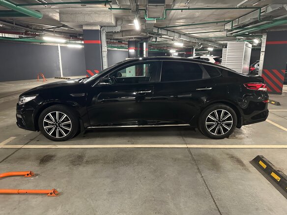 2019 Kia Optima IV Рестайлинг, чёрный, 3000000 рублей - вид 5