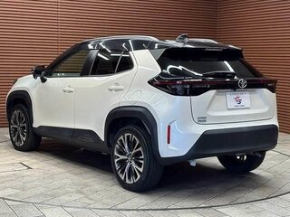 2021 Toyota Yaris Cross I, белый, 1390000 рублей, вид 4