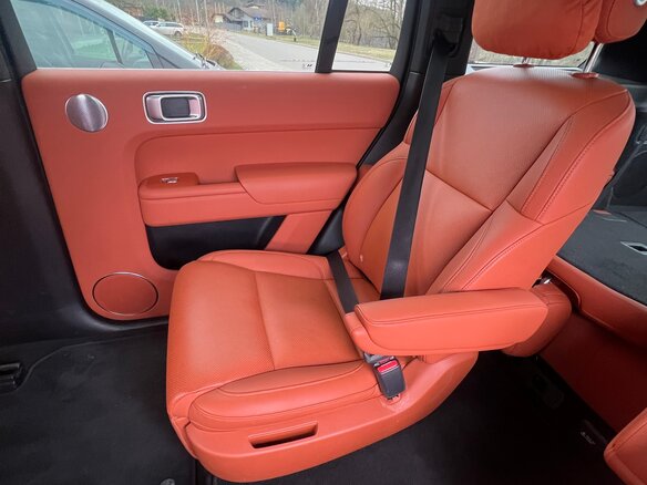 2023 Li Auto (Lixiang) L9 44.5 kWh I, чёрный, 5900000 рублей - вид 8
