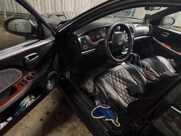 2006 Hyundai Sonata ТагАЗ IV (EF) Рестайлинг, чёрный, 470000 рублей - вид 2
