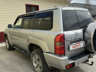 2007 Nissan Patrol V (Y61) Рестайлинг, серебристый, 2300000 рублей, вид 4