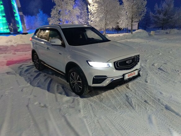 2021 Geely Atlas Pro, белый, 2450000 рублей - вид 5