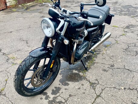 2016 Triumph Street Twin, чёрный, 559999 рублей, вид 4