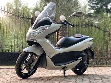 2009 Honda PCX 125, белый, 185000 рублей, вид 2