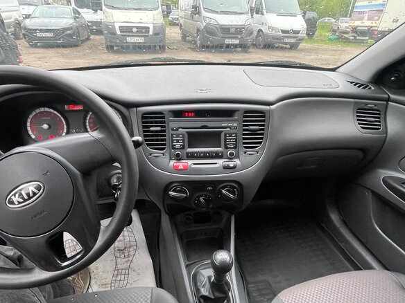 2011 Kia Rio II Рестайлинг, оранжевый, 490000 рублей - вид 9