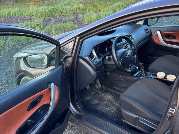 2013 Kia Ceed II, коричневый, 830000 рублей - вид 7