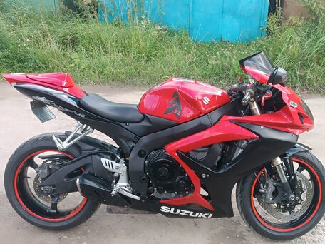 2006 Suzuki GSX-R 600, красный, 530000 рублей, вид 1