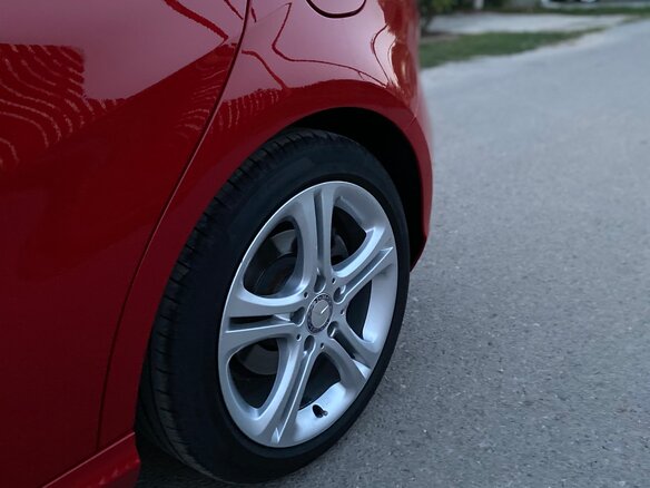 2014 Mercedes-Benz A-Класс 180 III (W176), красный - вид 16