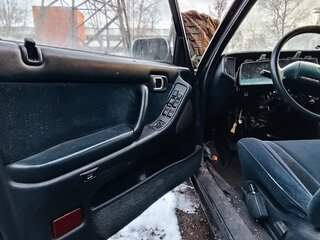 1991 Toyota Crown VIII (S130), синий, 139000 рублей, вид 3